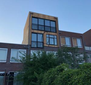 Opbouw woonhuis Amsterdam gereed   →